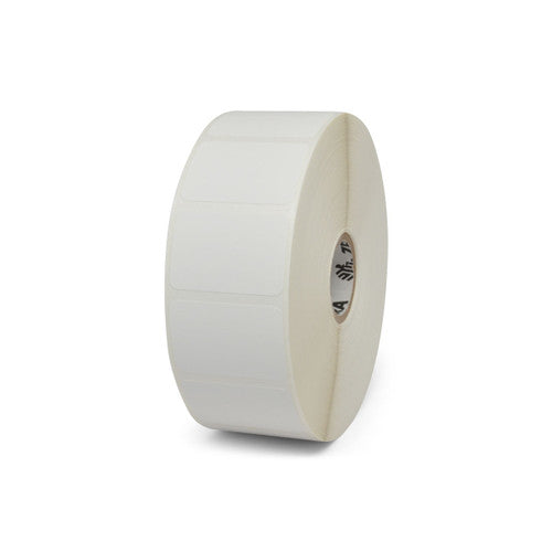 Étiquettes 83258 - Étiquette à transfert thermique Zebra 1.5" x 1" (38.1 mm x 25.4 mm) Z-Select 4000T - Noyau 1 - 2260 étiquettes/rouleaux - 8 rouleaux par caisse